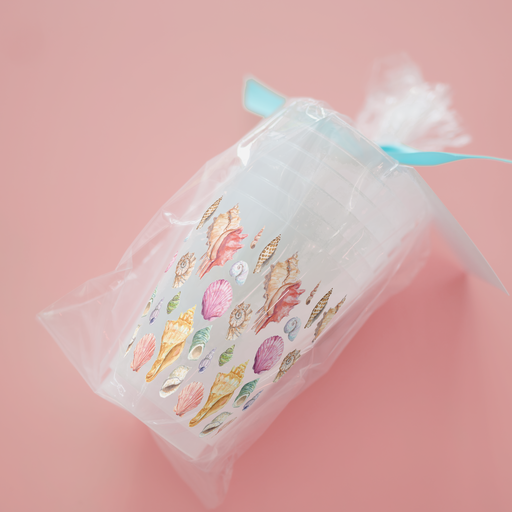 Pack of cups designed with seashells