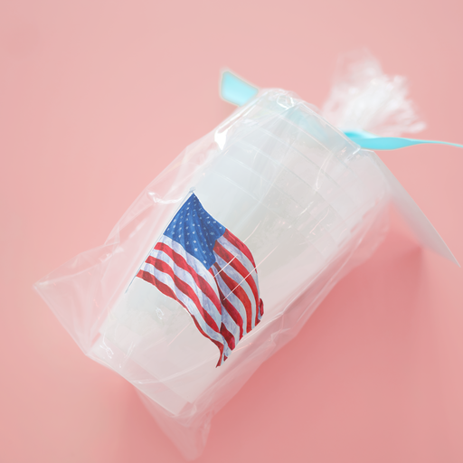 Pack of cups with American flag design